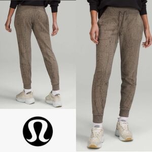 LULULEMON Warm Down Jogger *7/8 Length Thread Dye Rover Black Size 12